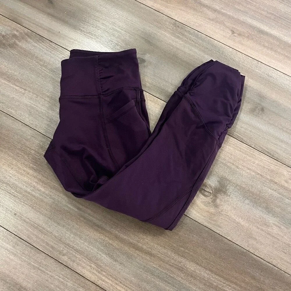 Lululemon‎ Purple Athletic Workout Cropped Leggings Women 4